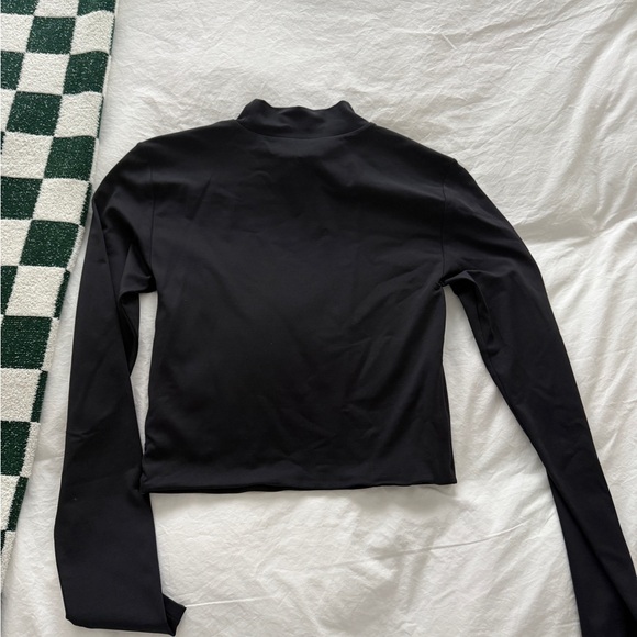 Aritzia Black Long Sleeve Mockneck - Picture 5 of 5